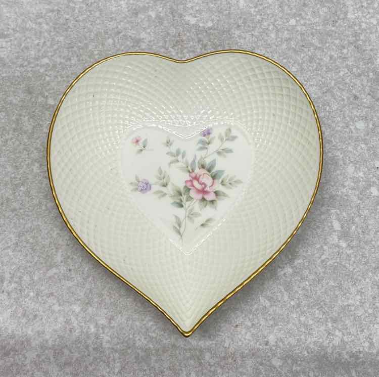 Mikasa Heart Bowl