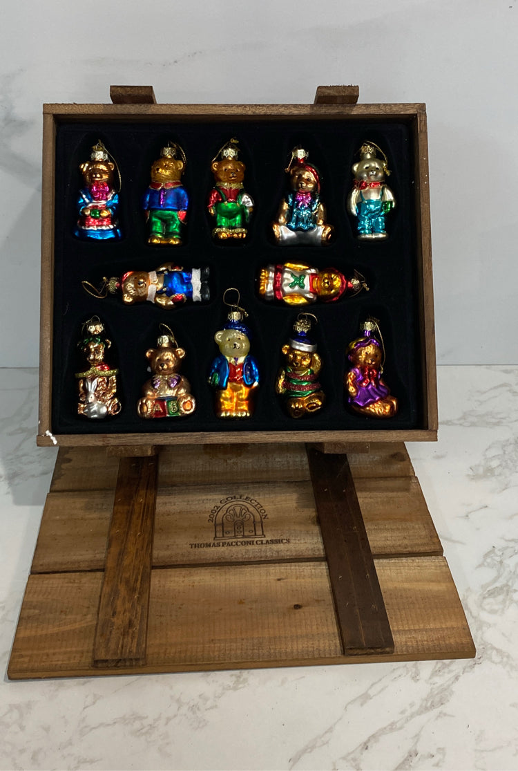 Thomas Pacconi Ornaments