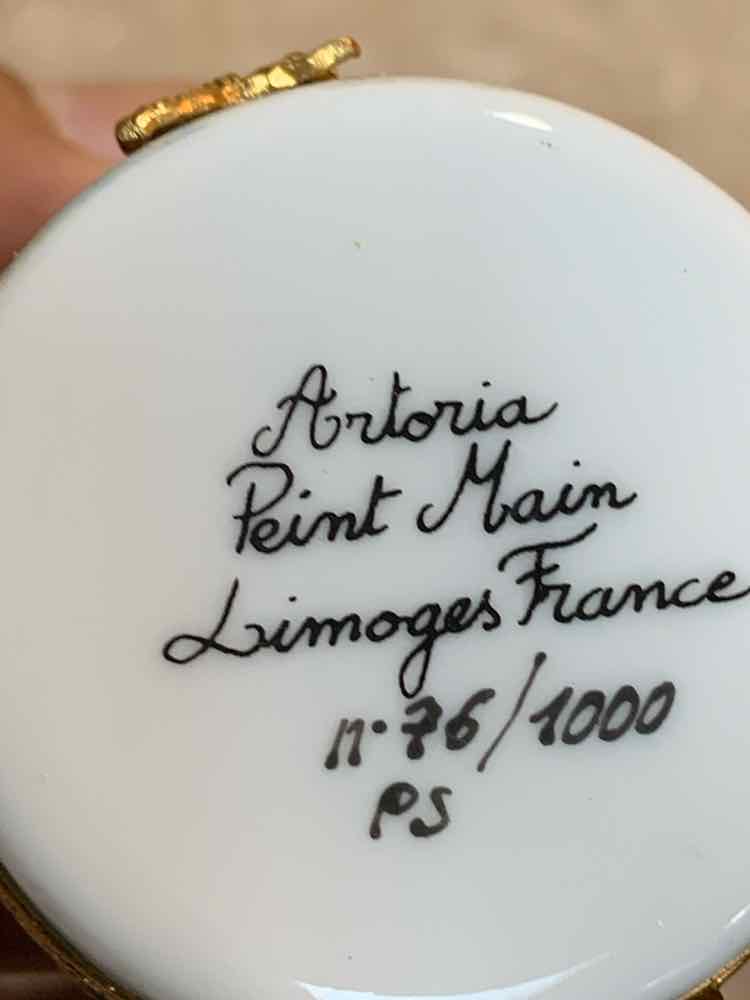 Peint Main Artoria Cat Trinket