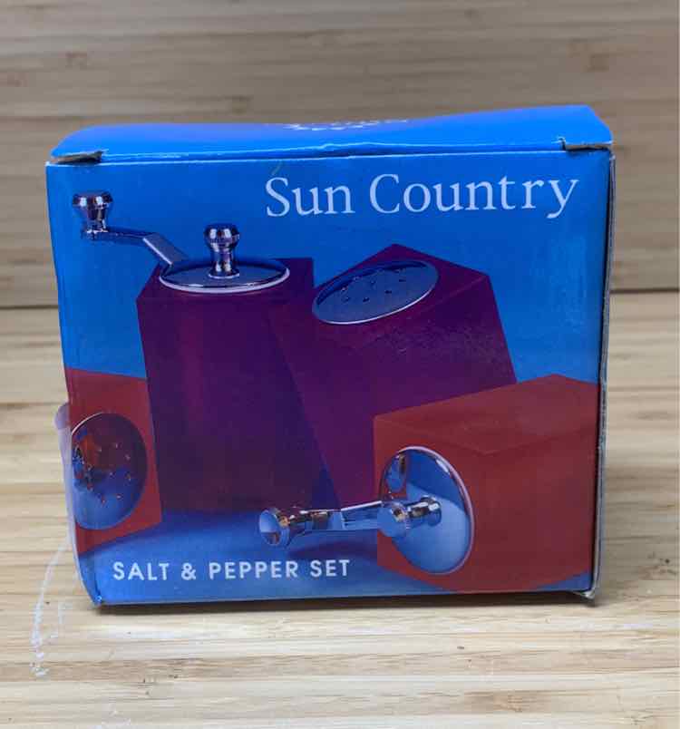 Sun Country Salt And Pepper Mill Set