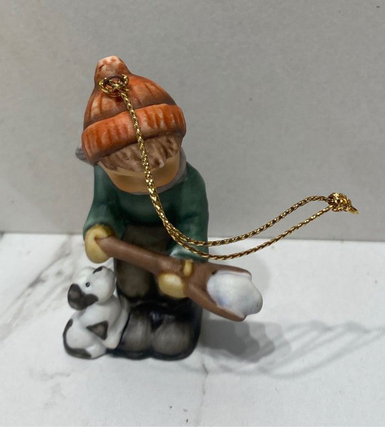 Hummel Ornamnet