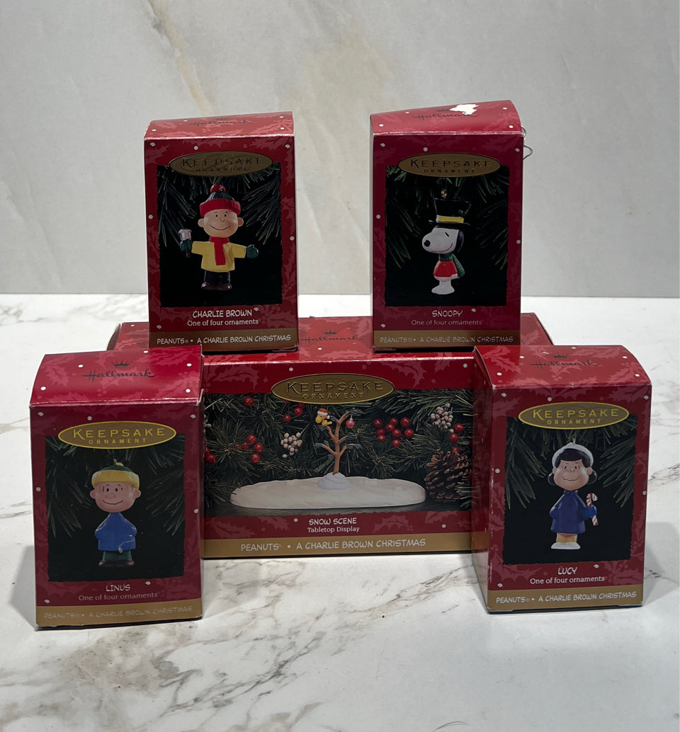 Hallmark Snoopy Set