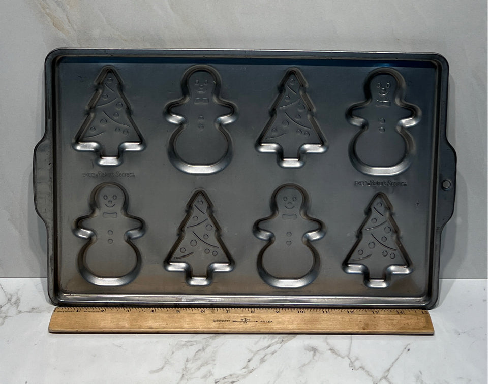 Christmas Baking Tin