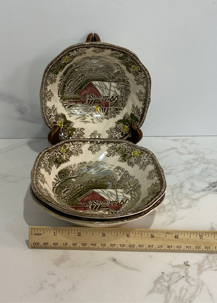 Friendly Village - Set of 3 Bowls - crazing