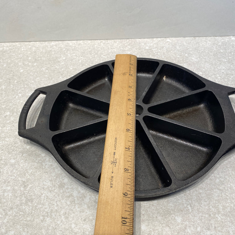 Lodge Pan