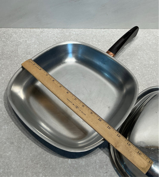 Covered Pan