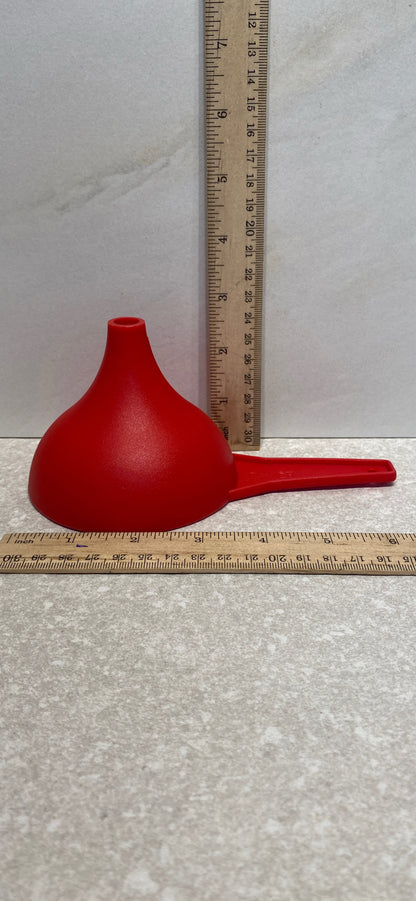 Set of 5 Tupperware Funnels