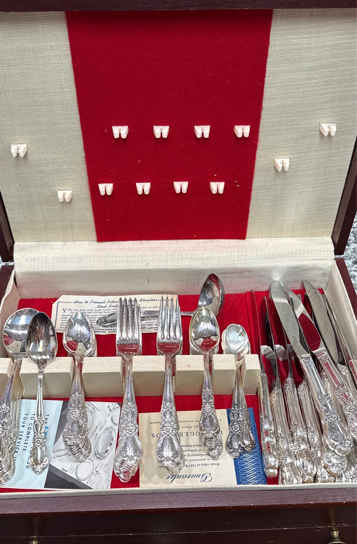 Rogers Heritage Silverware Set