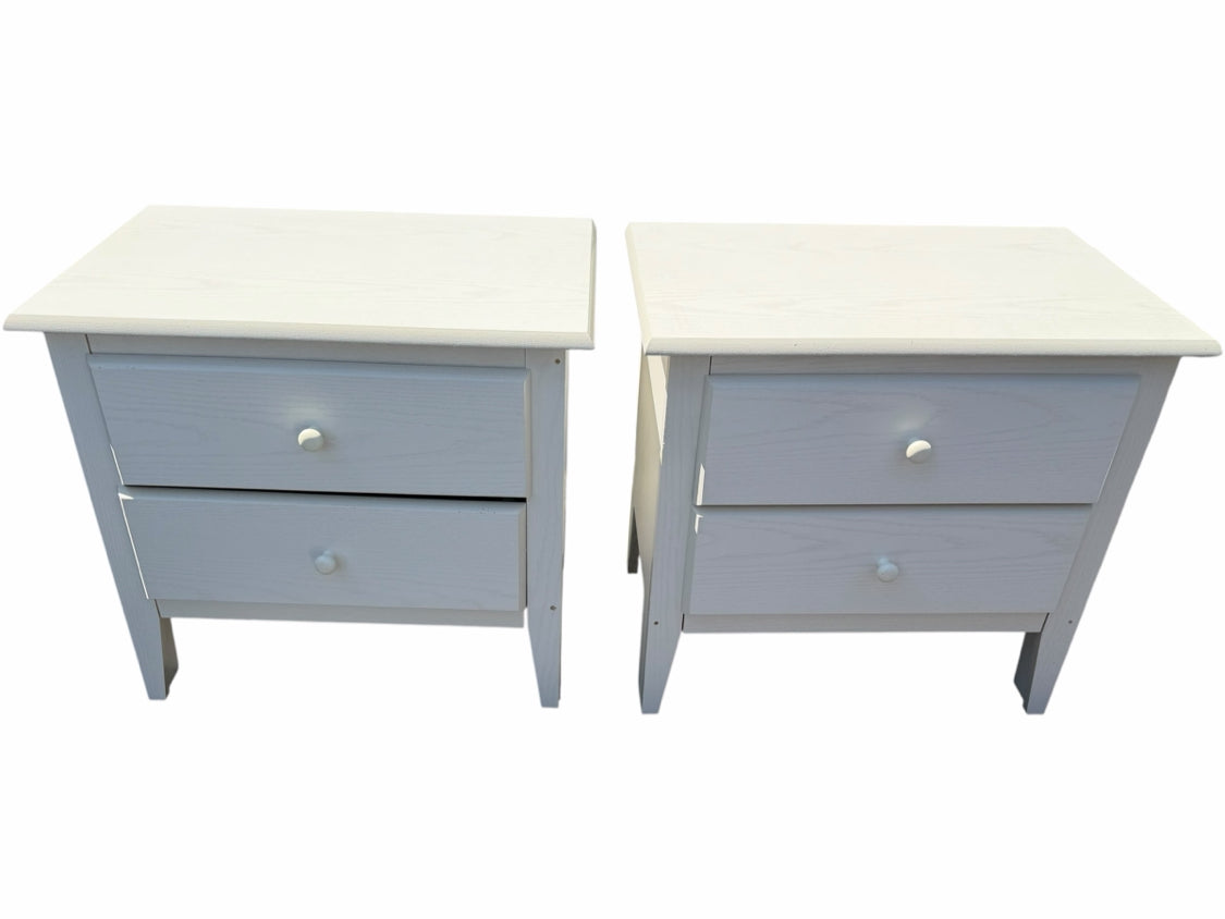 Set of 2 Nightstands