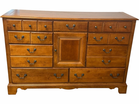 Vaughan Dresser