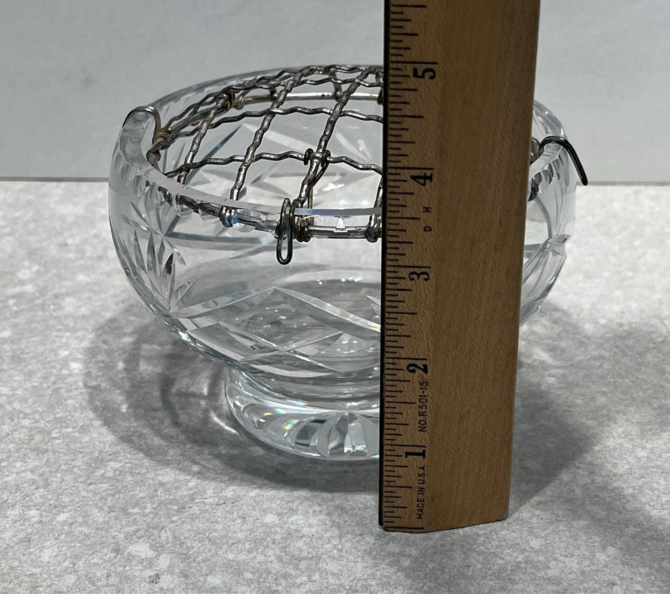 EnglandVase with Frog
