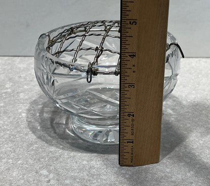 EnglandVase with Frog