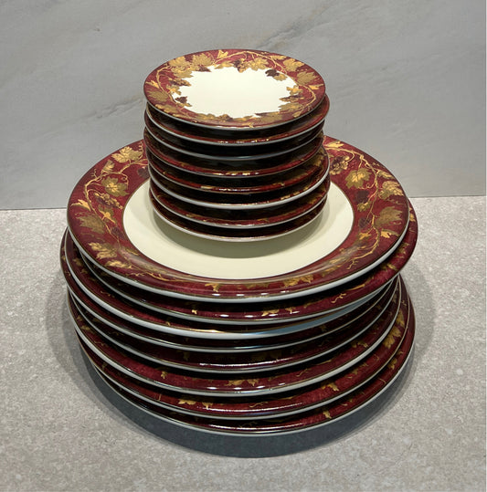 Set of 16 Crate And Barrel Plates