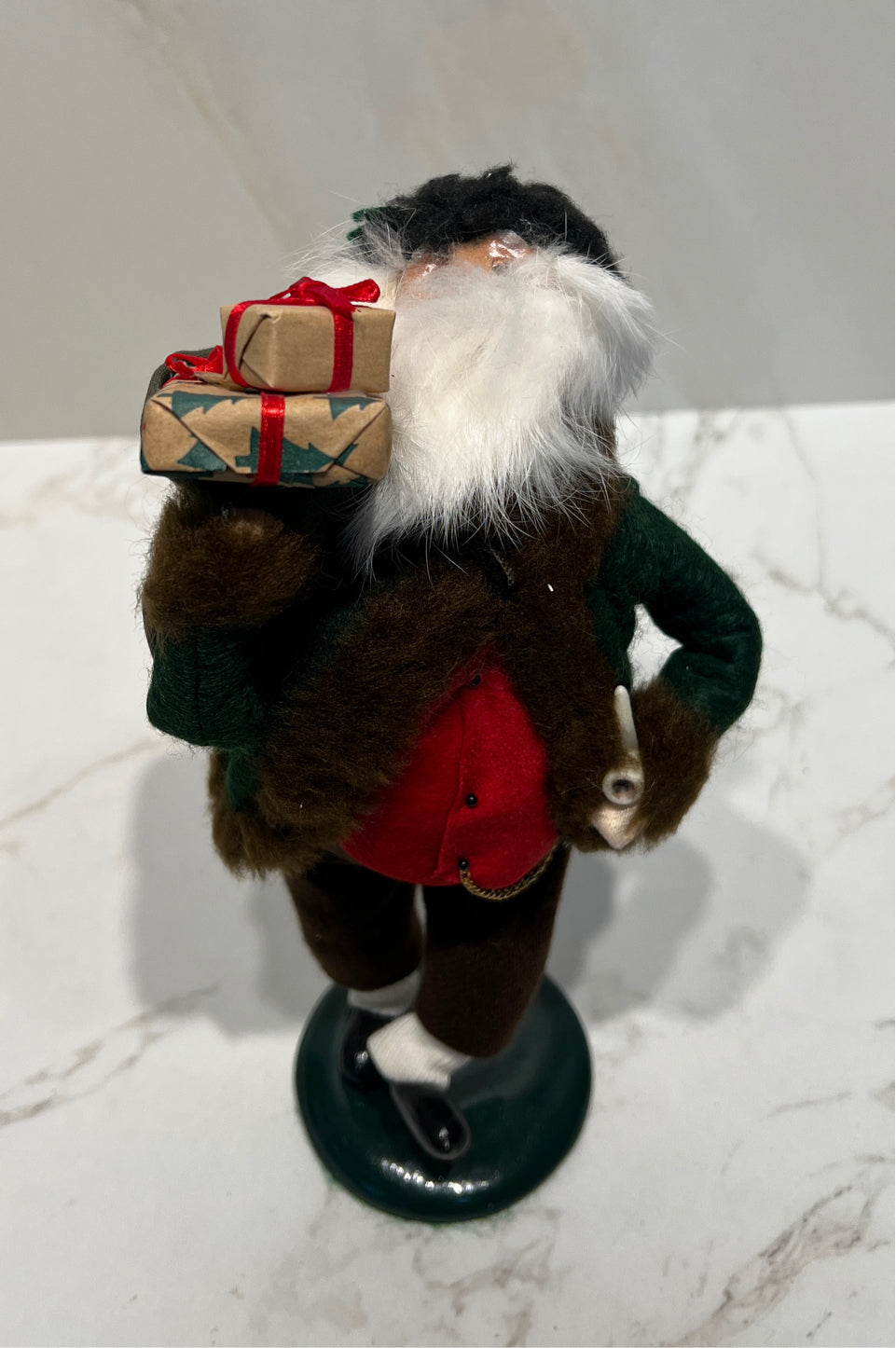Byer's Choice Santa