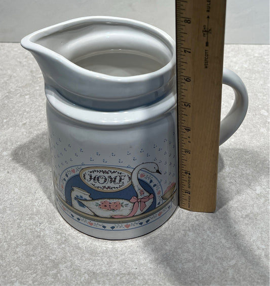 Duck Pitcher