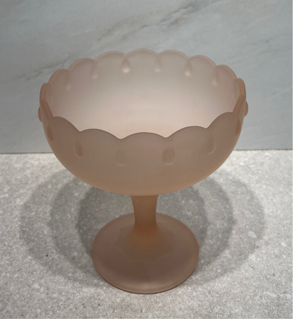 Pinkl Pedestal Dish