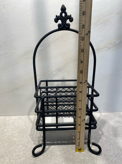 Metal Divided Basket
