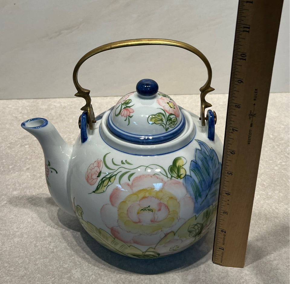 Teapot