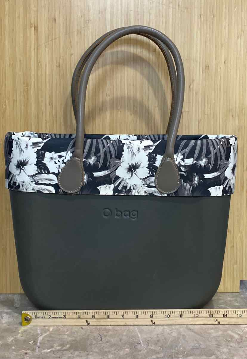 O Bag Handbag
