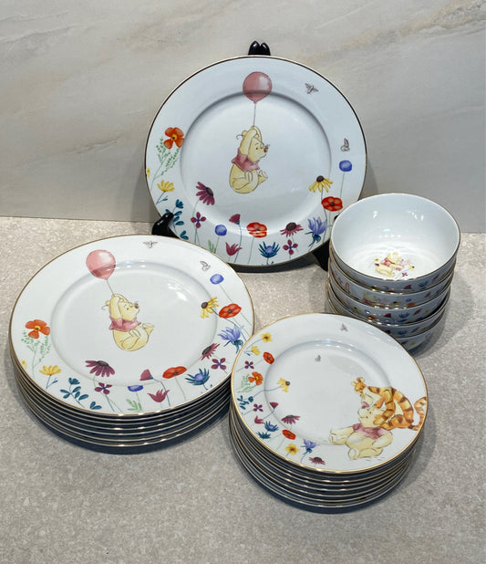 Winnie The Pooh Dinnerware Set