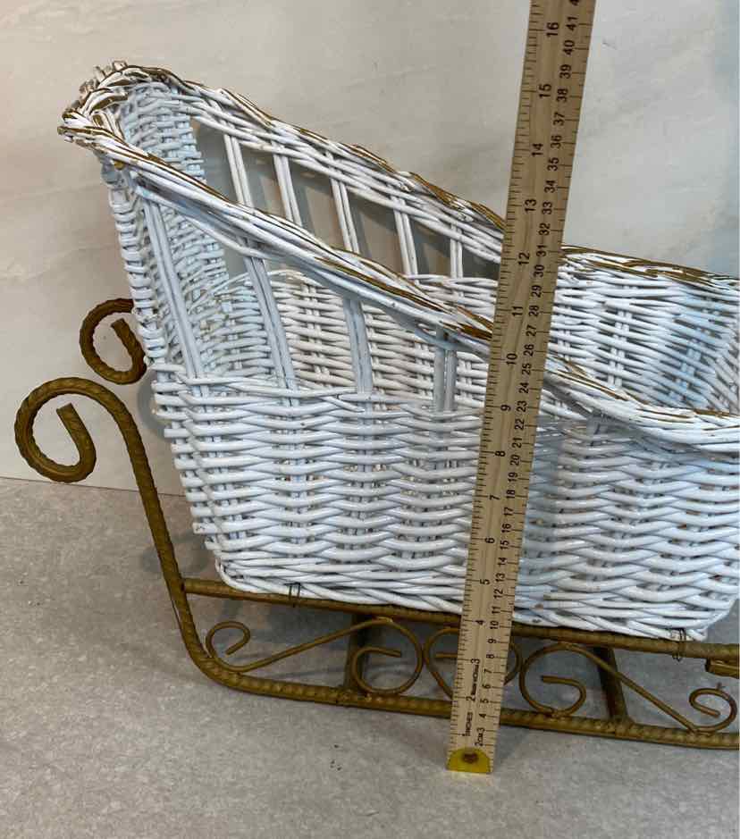 Wicker Sleigh