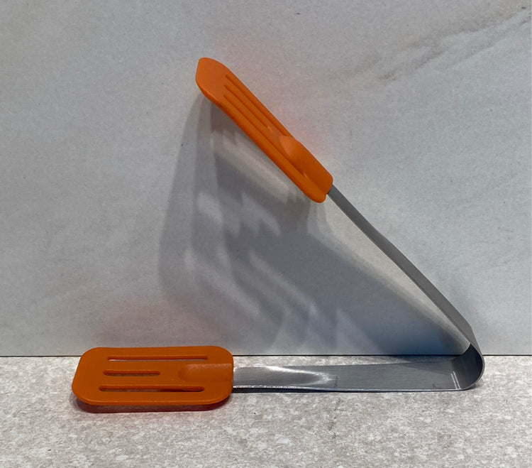 Tongs