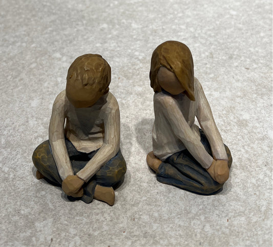 Set of 2 Willow Tree Figurines
