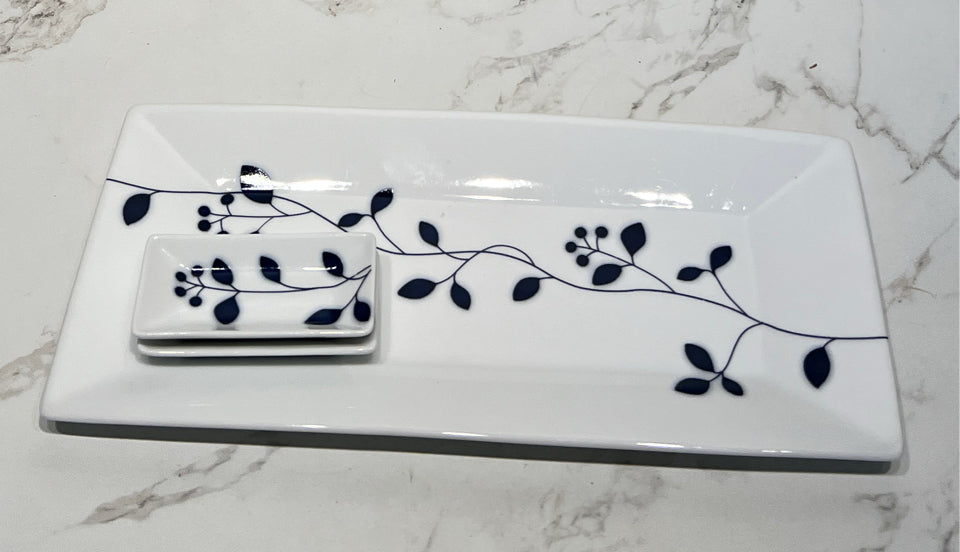 Crate and Barrel 3-Piece Tray SEt