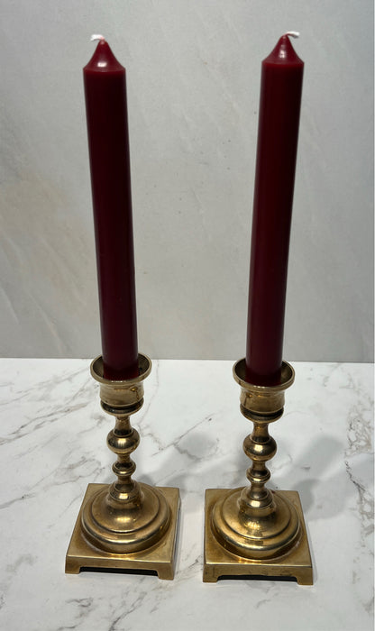 Set of 2 Candleholders