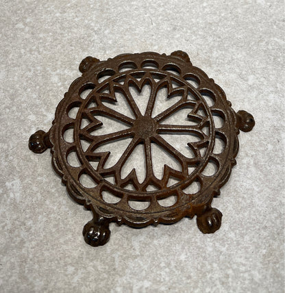 Trivet