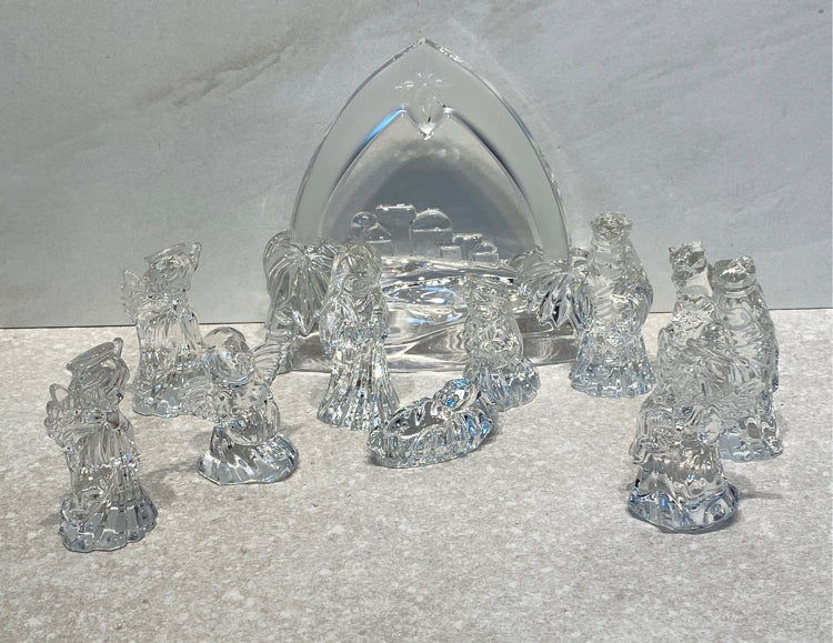 Waterford Nativity Set (11 Pieces)