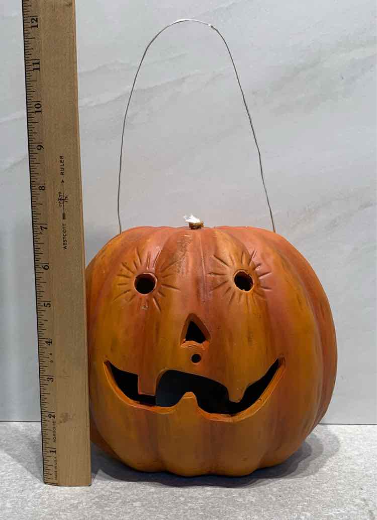 Pumpkin Candleholder