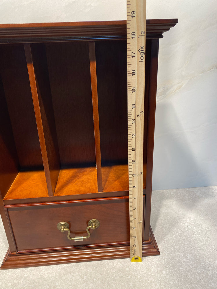 Bombay Cabinet