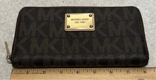 Micheal Kors Wallet