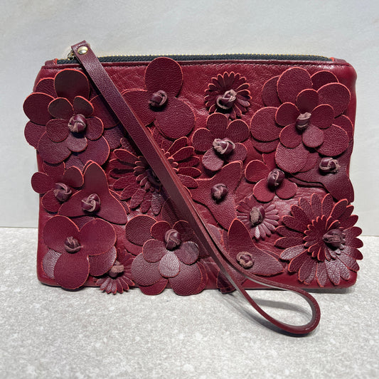 Punto Fibbia Leather Flower Writlet