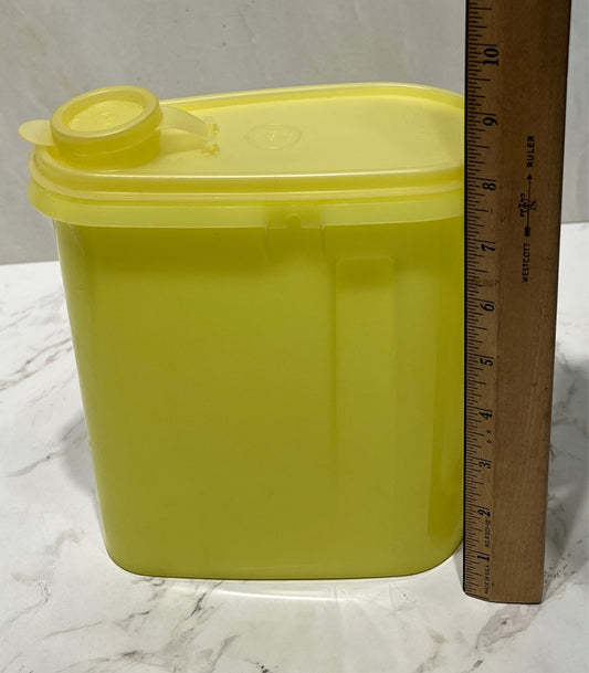 Tupperware Container