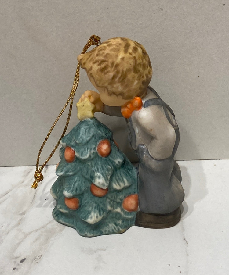 Hummel Ornamnet