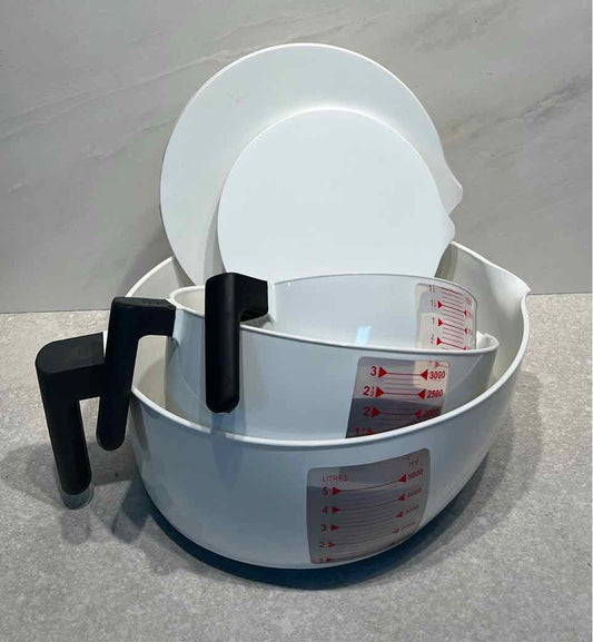 SEt of 3 Large Measuring Cups