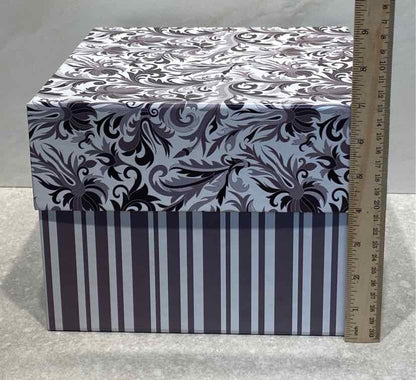 Box with 20 Cards