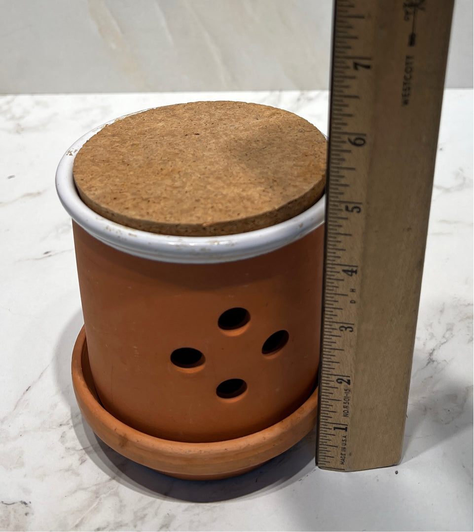 Garlic Keeper