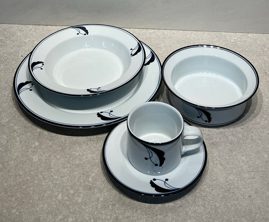 Dansk 5-Piece Setting