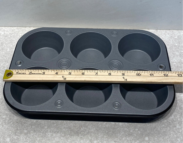 Muffin Pan