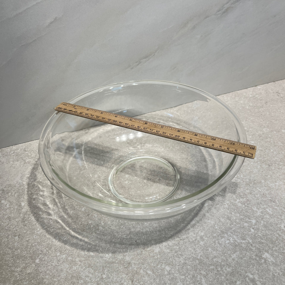 Large Pyrex Bowl