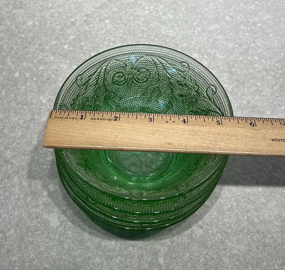 SEt of 4 Tiara Chantilly Bowls