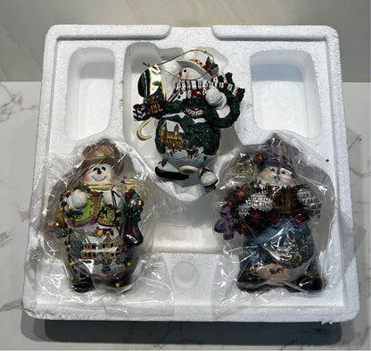 Thomas Kinkade Set of 3 Ornaments