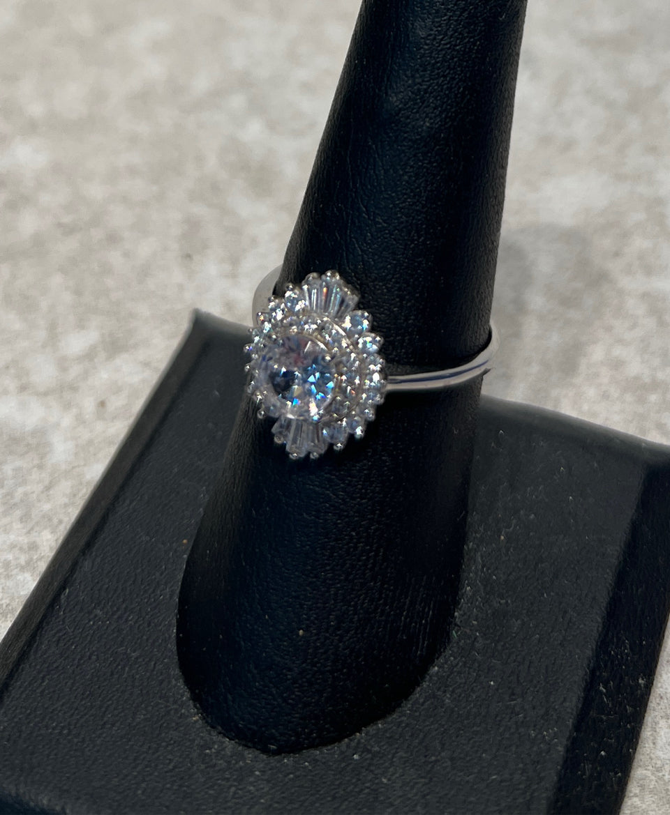 Sterlign Ring - Size 8