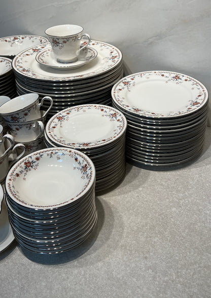 Noritake Adagio Dinnerware Set