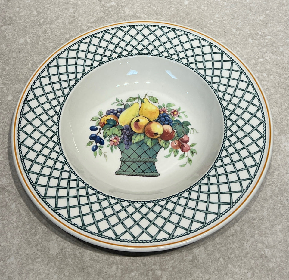 Vileroy & Boch  Basket Bowl 9.5"