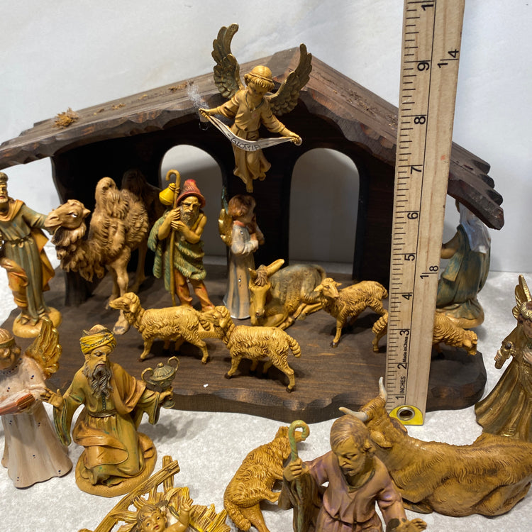 Italy Nativity Set