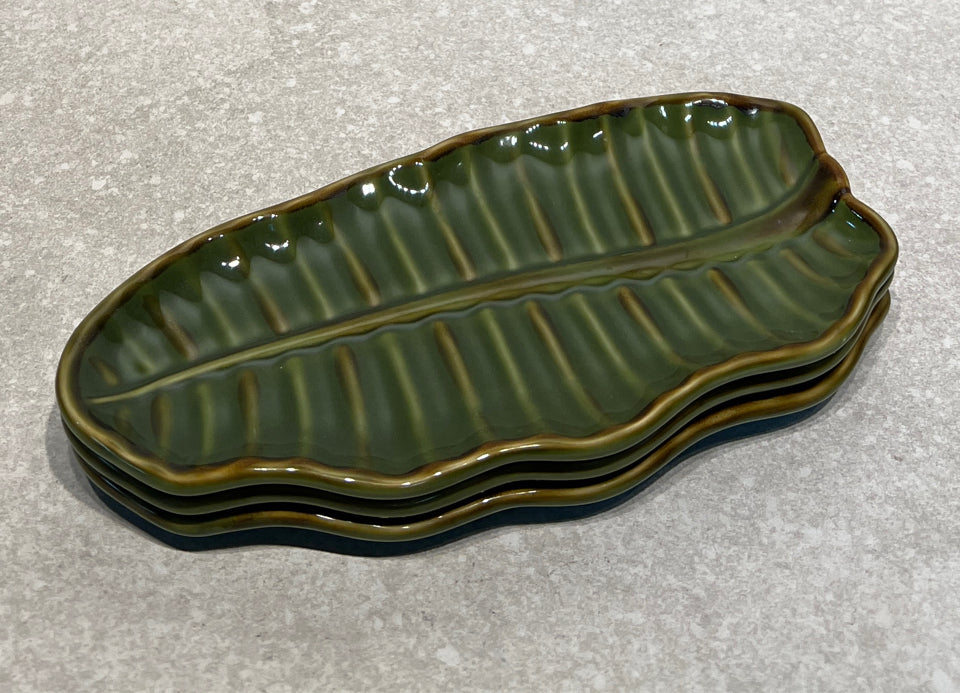 Set of 3 Pottery Barn Leaf Plates